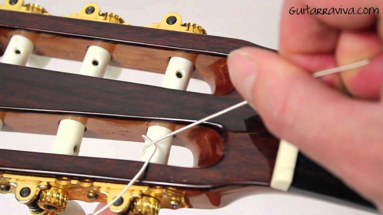 Cómo cambiar las cuerdas de una guitarra acústica: Consejos y técnicas esenciales